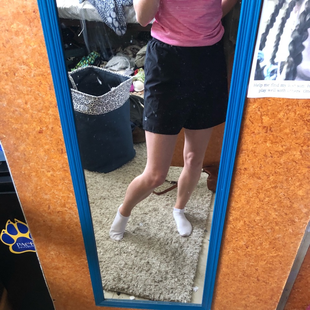 Shorts - Picture 4 of 4